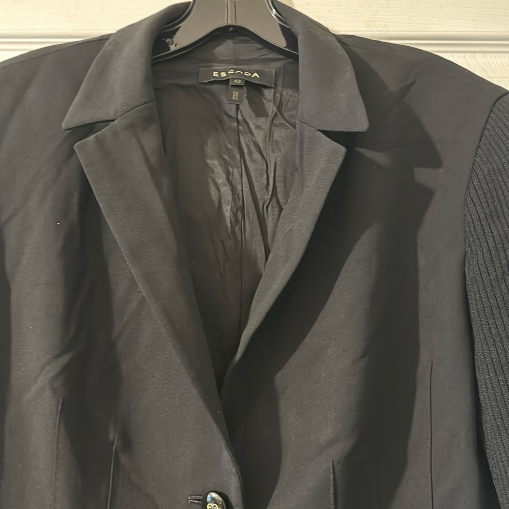 Escada black blazer jacket with knit sleeves Sz 42 - Picture 3 of 7